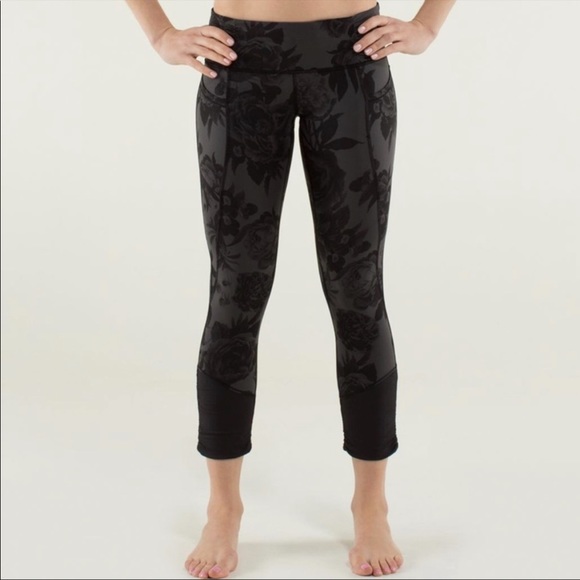 Lulu Lemon yoga pants - Picture 1 of 5